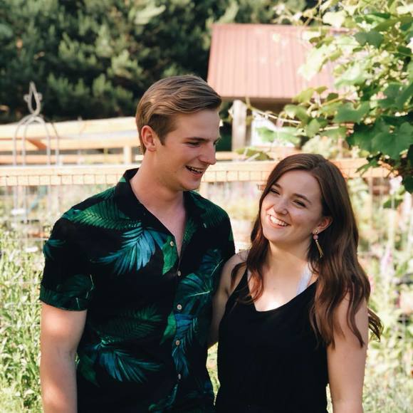 Meet your Posher, Lindsey - Picture 1 of 1